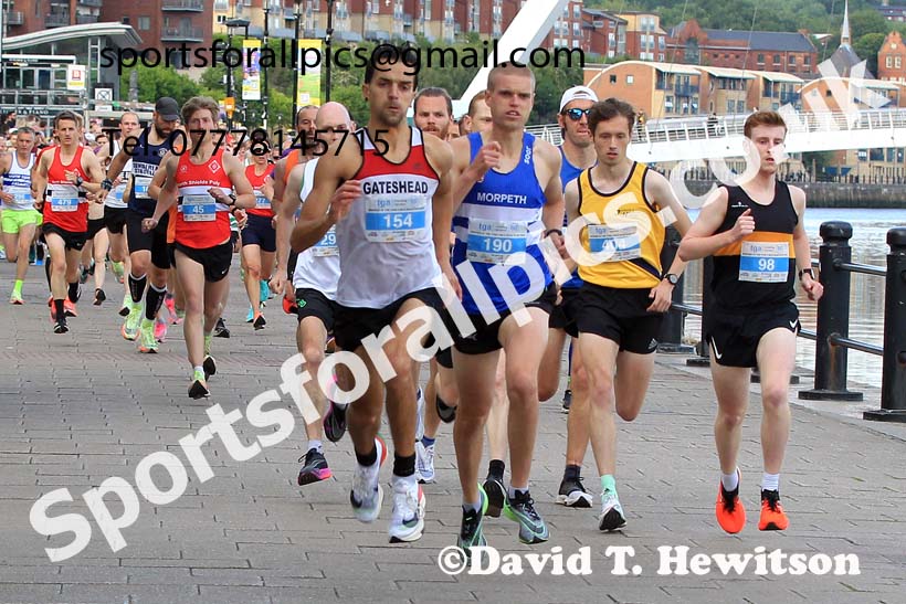 The 2022 Bridges of the Tyne 5 Mile (organised Tyne Bridge Harriers), Quayside, Newcastle, Tuesday, July 5th. Photo: David T. Hewitson/Sports for All Pics